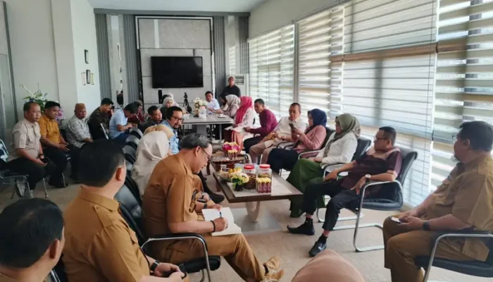 Reses Perdana, Anggota DPRD Dapil Kota Gorontalo Kunjungi Dinas Pendidikan Bahas Regulasi SPMB