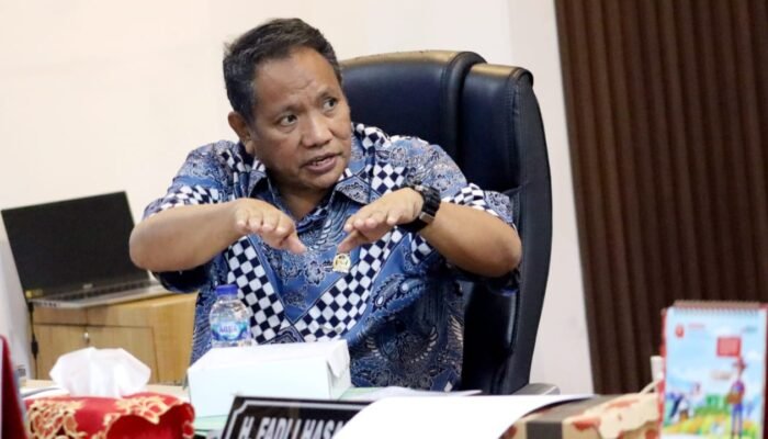 Rapat Banggar, Ridwan Monoarfa Tekankan Penggunaan Anggaran Selaras dengan Visi Misi Gubernur