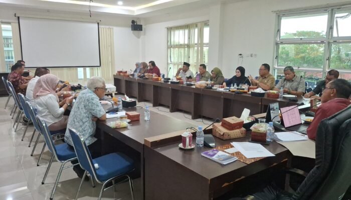 Rapat Bersama Banggar, Komisi I Deprov Gorontalo Soroti TAPD: Pendapatan Daerah Jangan Diubah Sepihak
