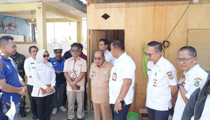 Wali Kota Adhan Dambea Dampingi Tim Kemendagri Tinjau Proyek Kampung Nelayan