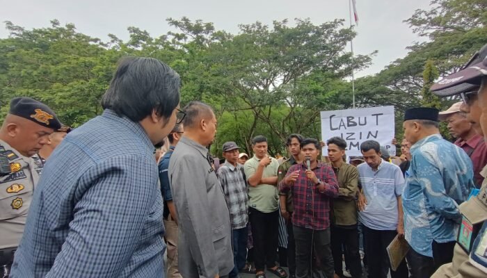 Temui Pendemo, Ketua Deprov Gorontalo Pastikan Rekomendasi Pansus Sawit Akan Dijalankan